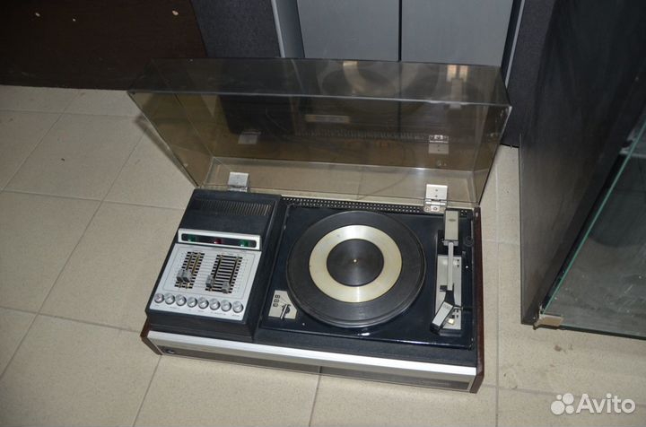 Комбайн с винилом Мелодия-103 Стерео