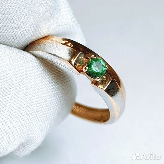 Золотое кольцо с камнем 16р