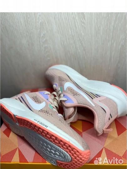 Кроссовки женские nike air zoom 36 р