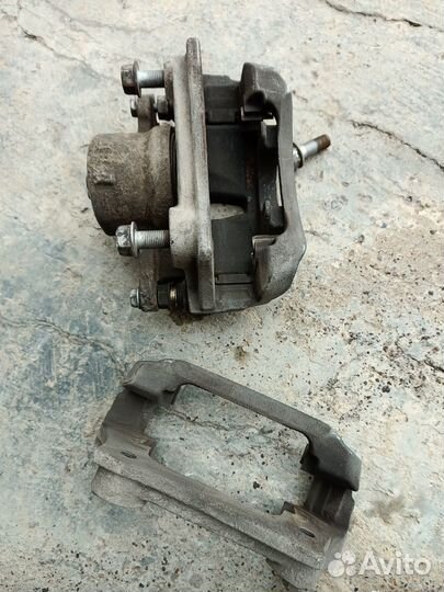 Суппорт передний toyota altezza