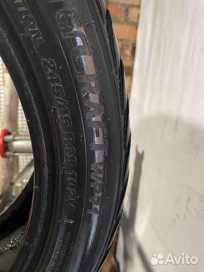 Kumho WinterCraft WP71 245/45 R19