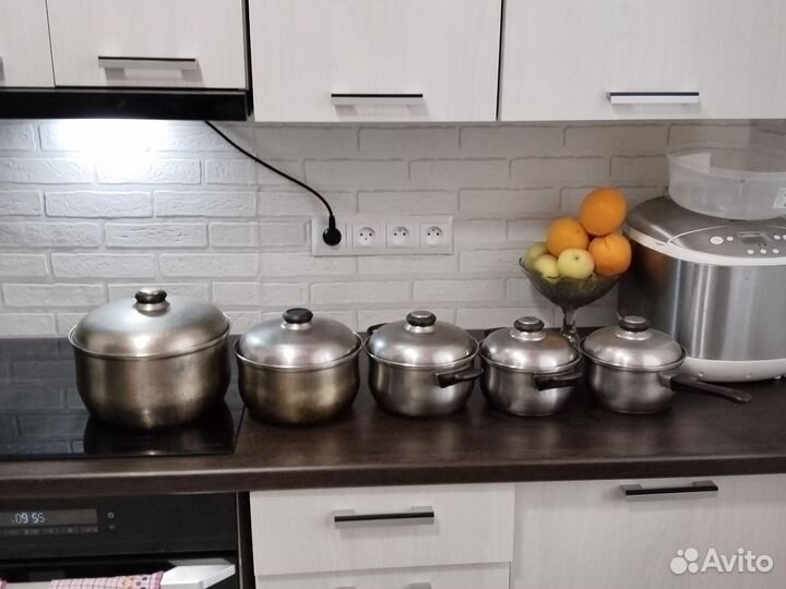 Набор кастрюль