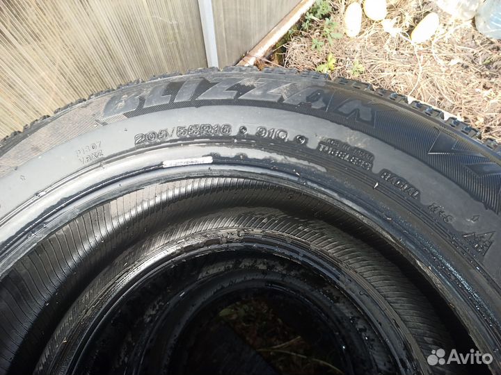 Bridgestone Blizzak VRX 205/55 R16