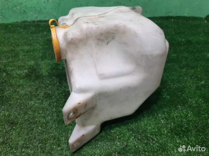 Бачок омывателя Subaru Forester SG/S11 2005