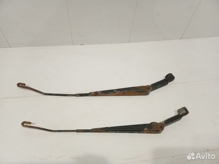 Поводок дворника левый Chevrolet Lacetti