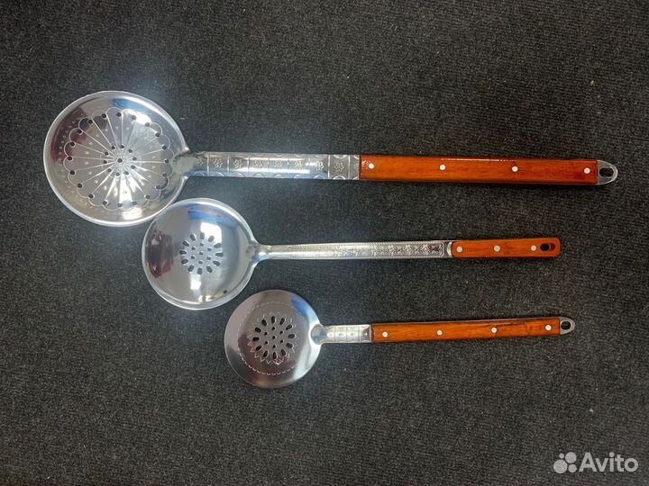 Шумовка и половник для казана