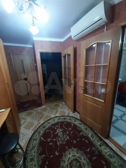 2-к. квартира, 50 м², 3/3 эт.