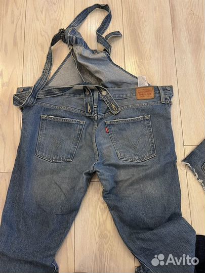 Джинсовый комбинезон levis