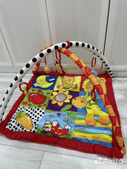 Развивающий коврик для малыша