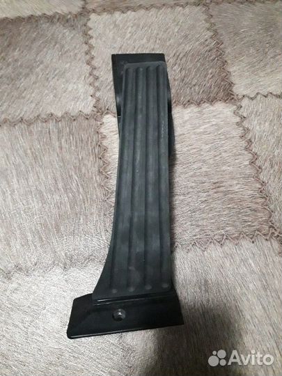 Педаль газа