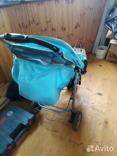 Прогулочная коляска