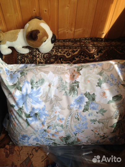 Подушки новые 50/70, одеяла