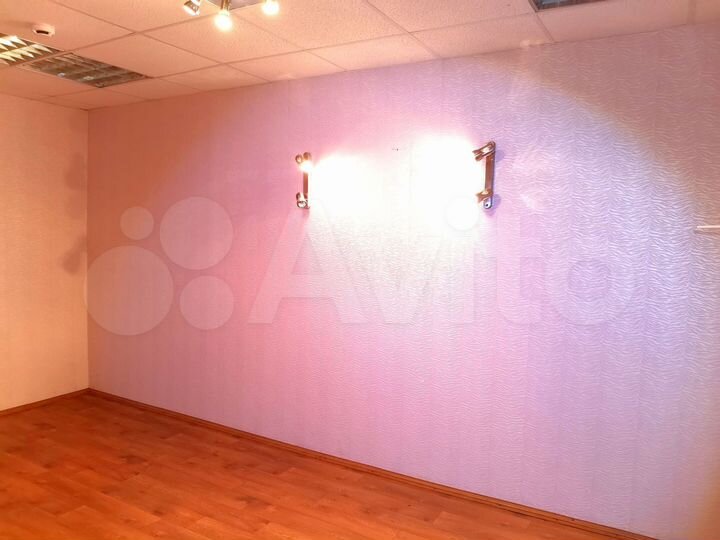 Здание, 270 м²