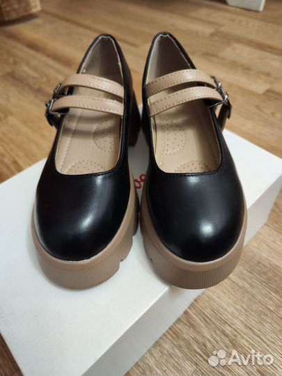 Туфли для девочки 35 р-р