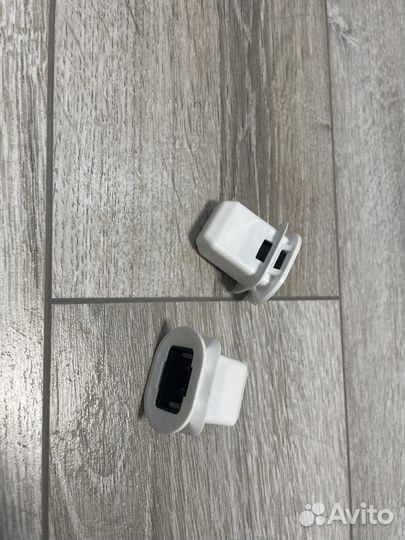 Клипсы крепежные для заднего дивана ауди