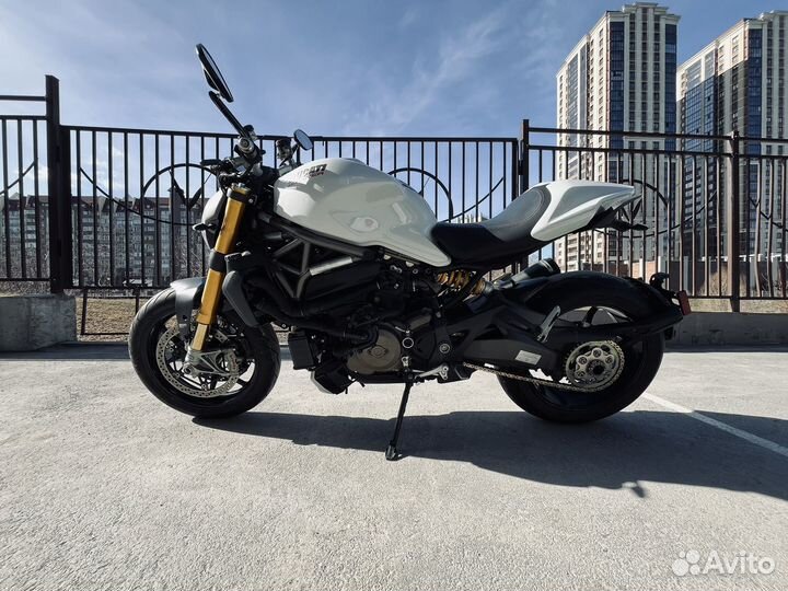 Ducati monster 1200s