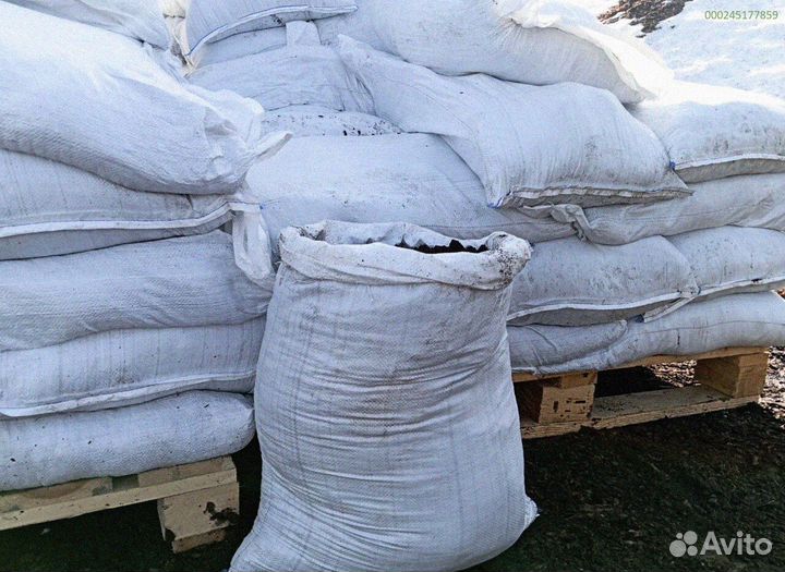 Плодородная земля в мешках