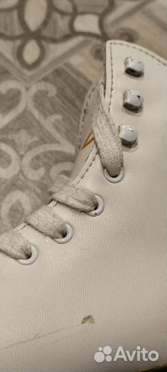 Коньки фигурные