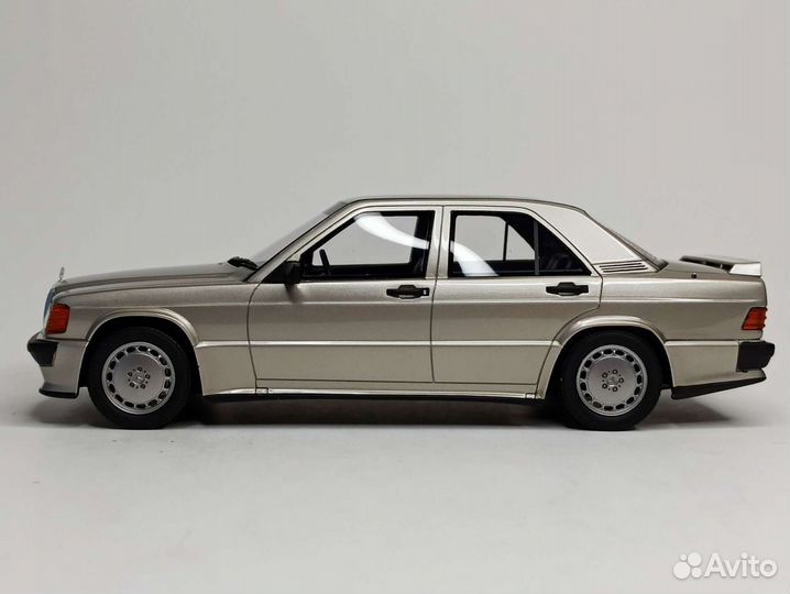 Mercedes 190E 2,5 16V W201 1988 Otto 1:18