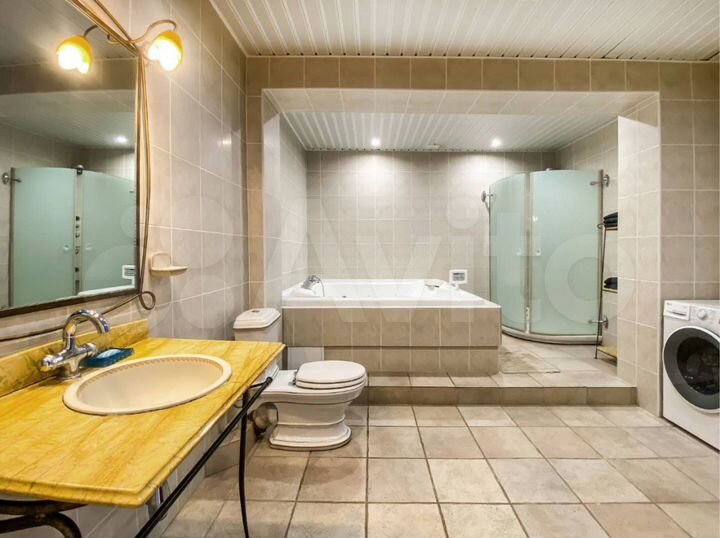 Таунхаус 338,2 м² на участке 1,5 сот.