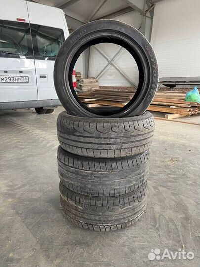 Pirelli Winter 210 SnowControl Serie II 225/45 R18 и 255/40 R18