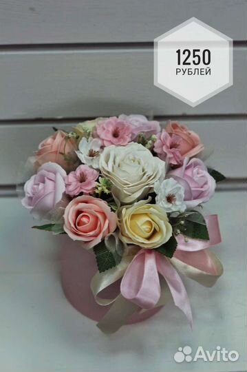 Мыльные розы, композиции из мыла в шляпной коробке