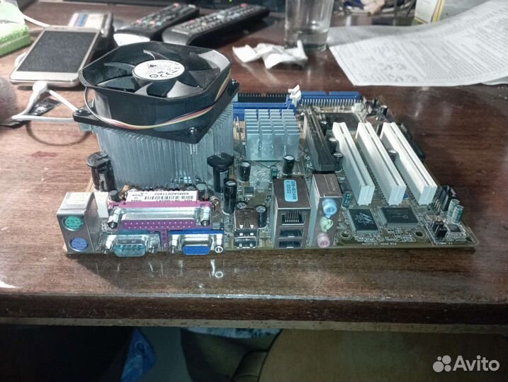 Материнская плата