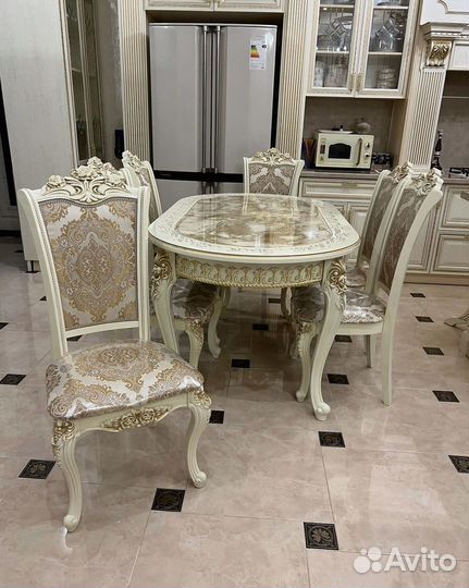Стол и Стулья