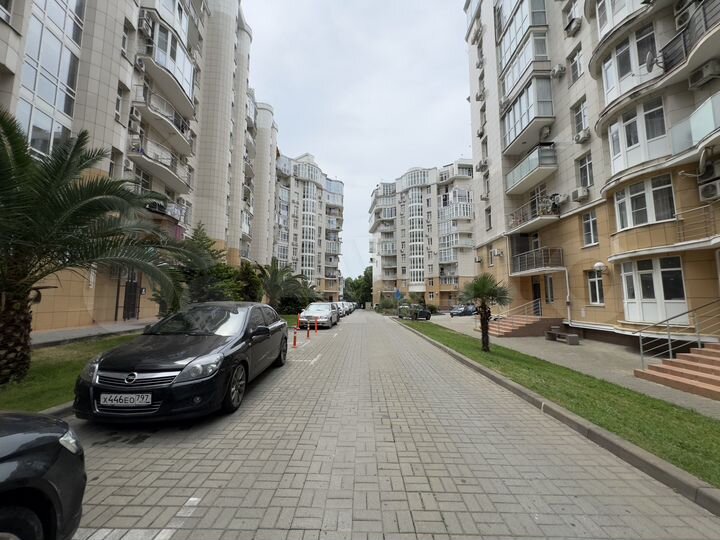 2-к. квартира, 58 м², 8/10 эт.