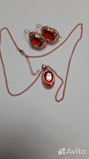 Комплект бижутерия (подвеска и серьги)