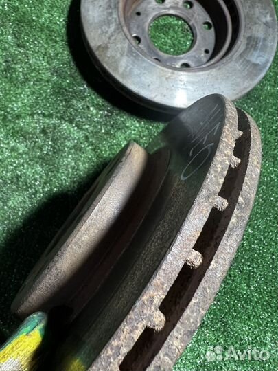 Тормозные диски передние Chevrolet Aveo 1 1.4 T250