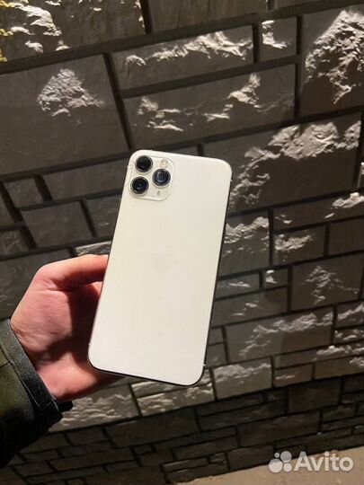 iPhone 11 Pro, 64 ГБ