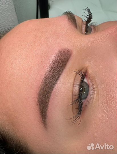 Перманентный макияж бровей и губ