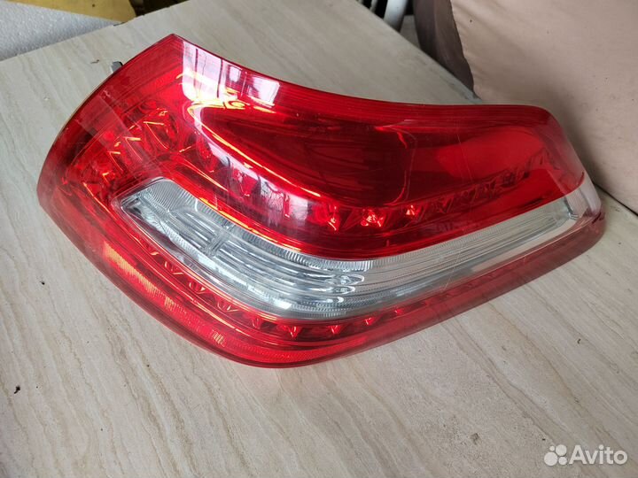 Фонарь задний правый Nissan Teana j32