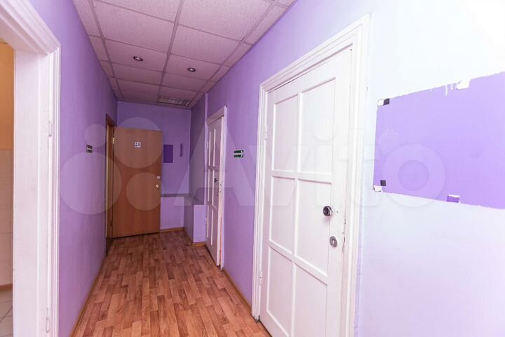 Здание, 745 м²