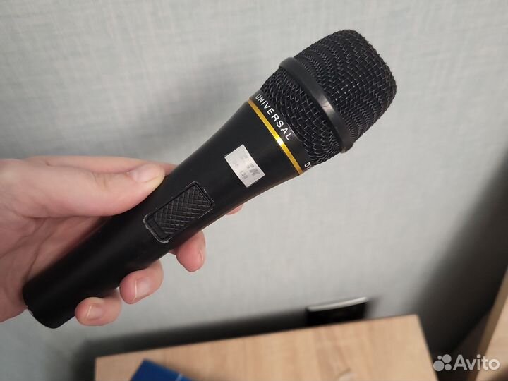 Динамический микрофон BBK DM-130