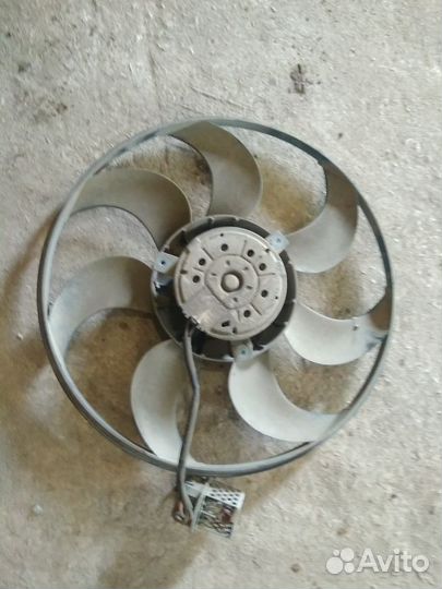 Вентилятор радиатора Opel Astra H основной