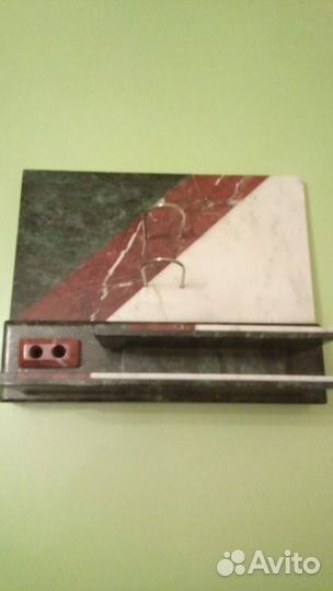 Подставка из камня под органайзер или календарь