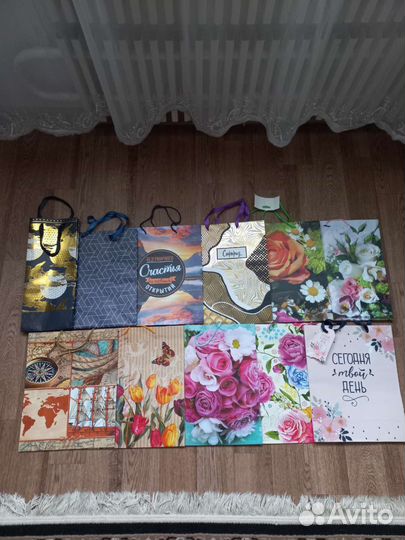 Пакеты подарочные бумажные