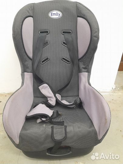 Автомобильное кресло