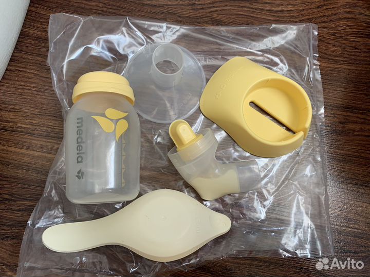 Молокоотсос medela ручной