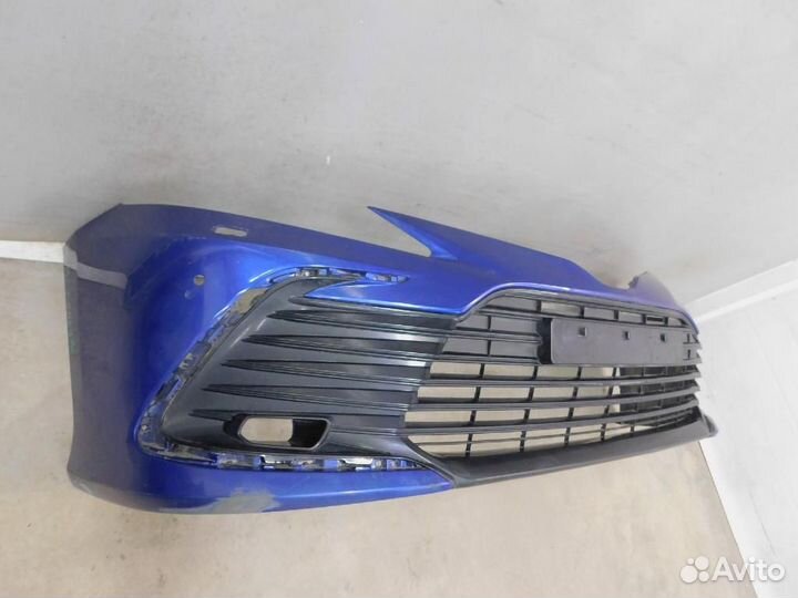 Бампер передний Toyota Camry