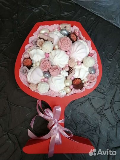 Бокал сладостей