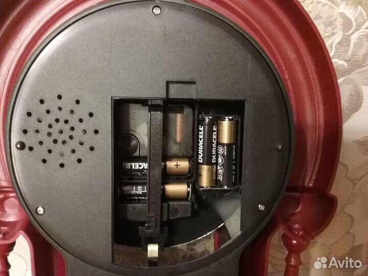 Часы настенные новые