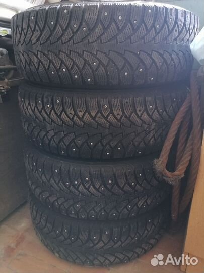 Nokian Tyres Nordman 4 215/65 R16