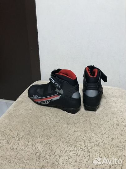 Лыжи беговые коньковые atomic