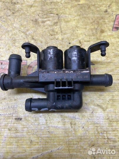 Клапан Bmw 7-Series F01 N63B44 2008