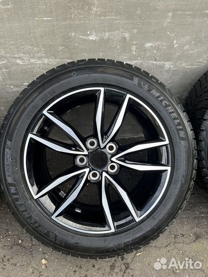 Michelin X-Ice Snow 215/55 R17 98