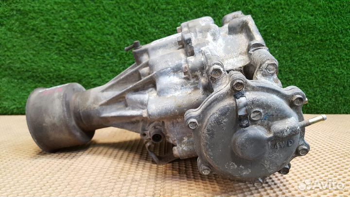 Раздатка Nissan Vanette CD20 2.0Л 1988