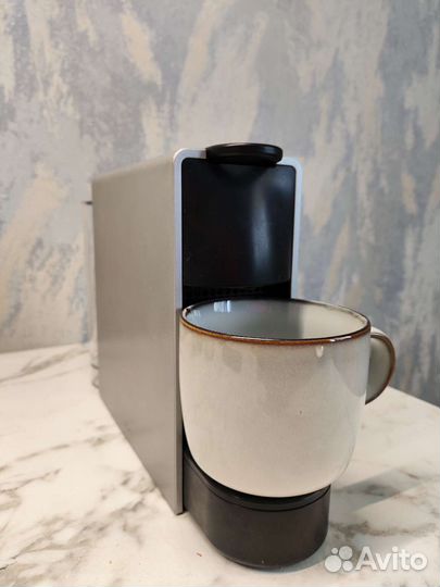 Капсульная кофемашина nespresso essenza mini